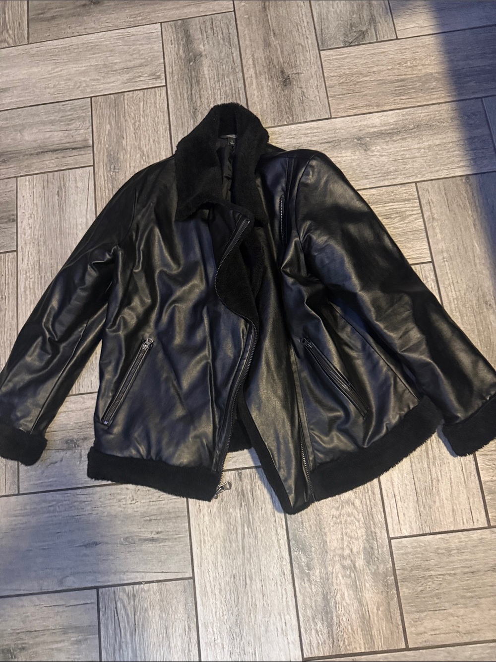 Simply Vera Vera Wang Black Faux Leather Bomber Jacket with Shearling Trim